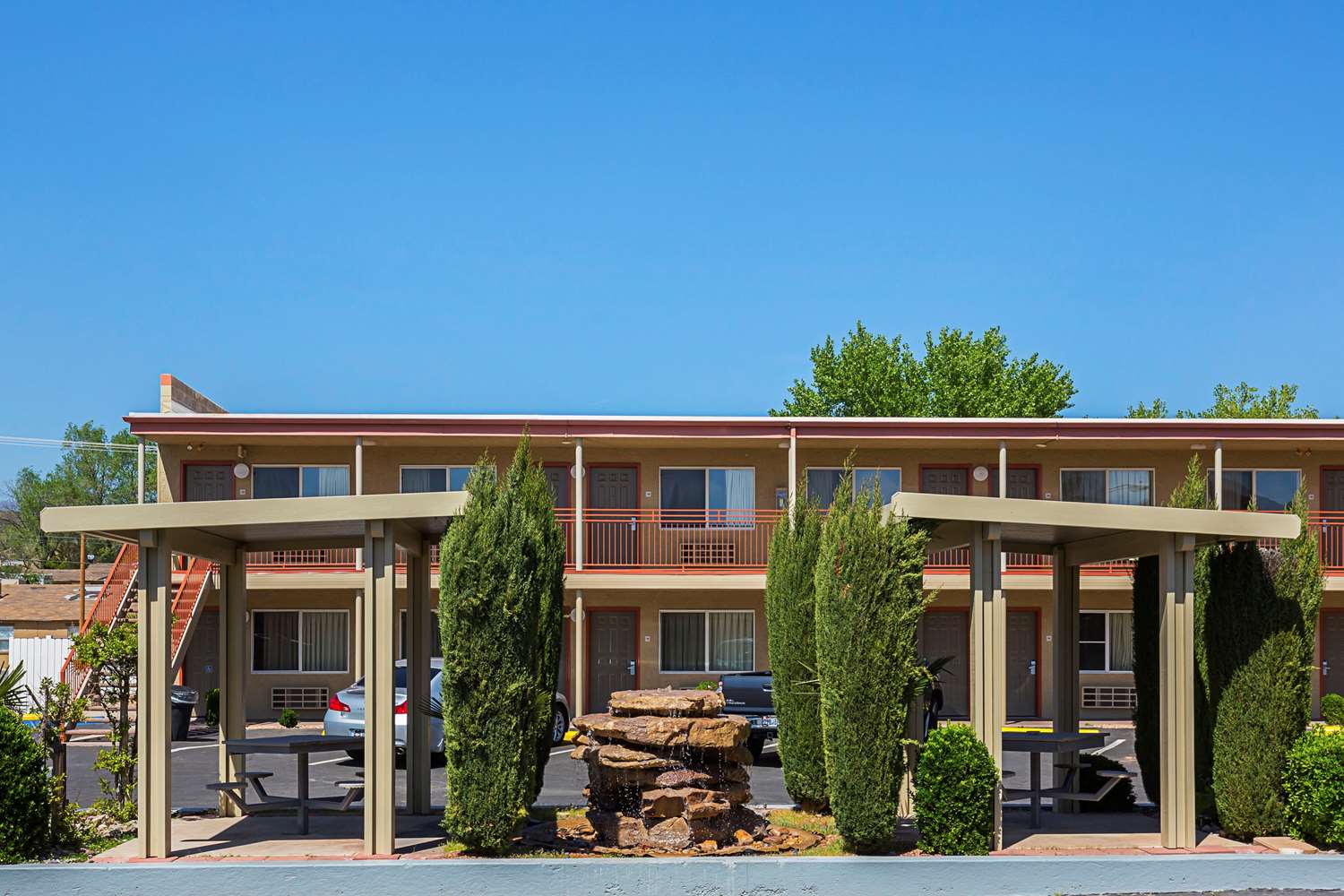 Econo Lodge Hurricane, UT See Discounts