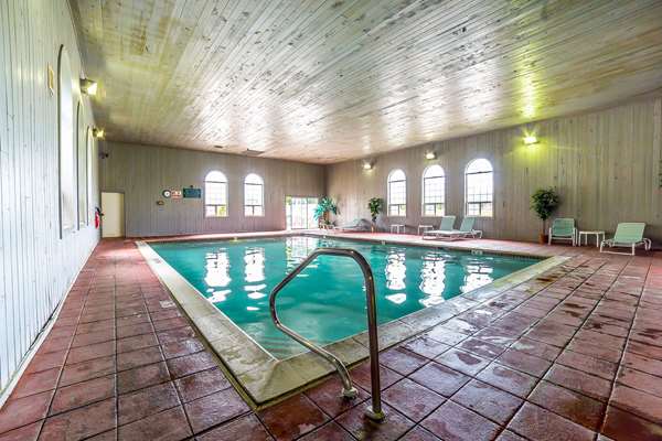 Pool - Quality Inn Payson