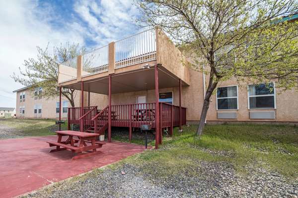  - Quality Inn Hurricane