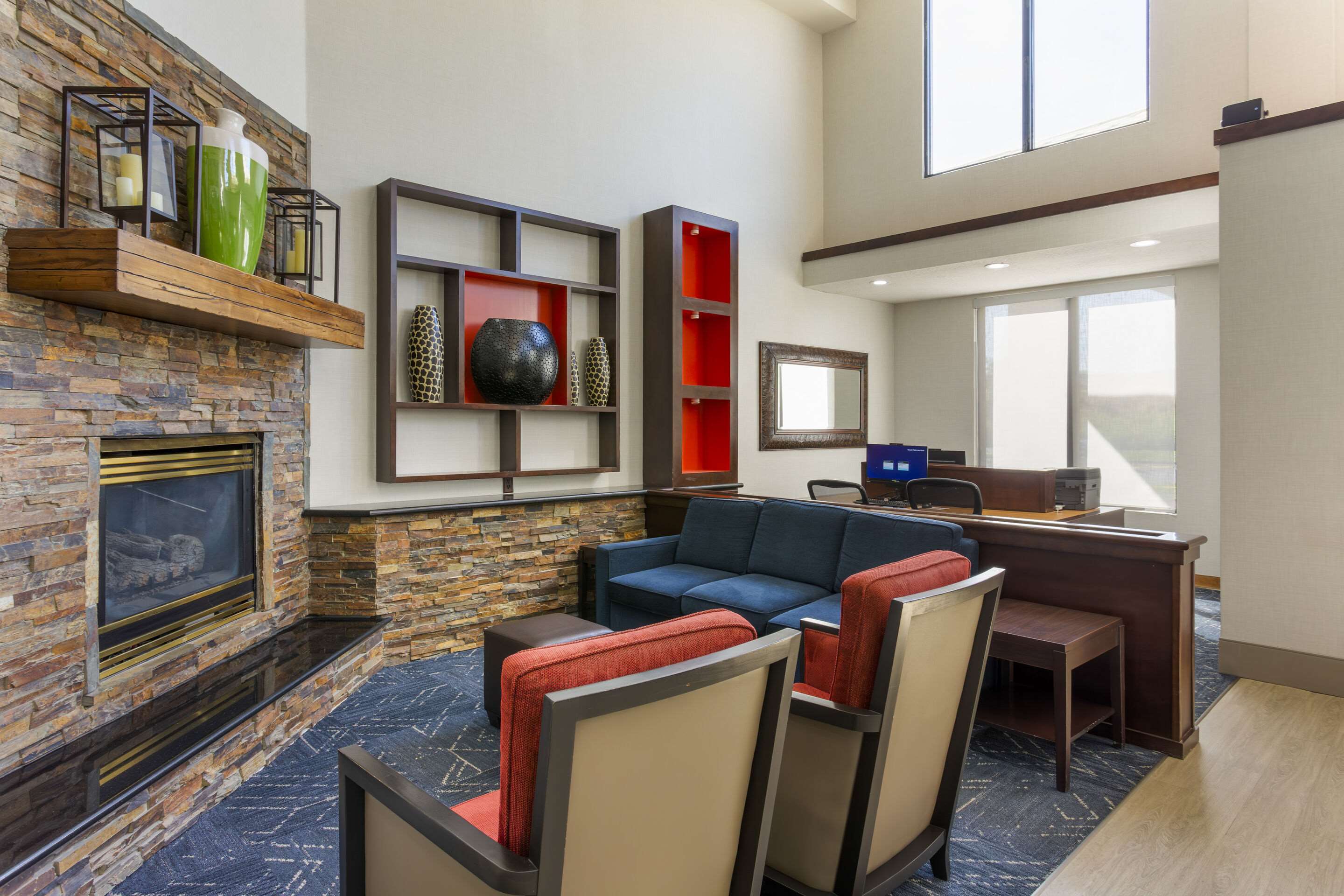Hotel lobby | Comfort Suites Ogden Conference Center