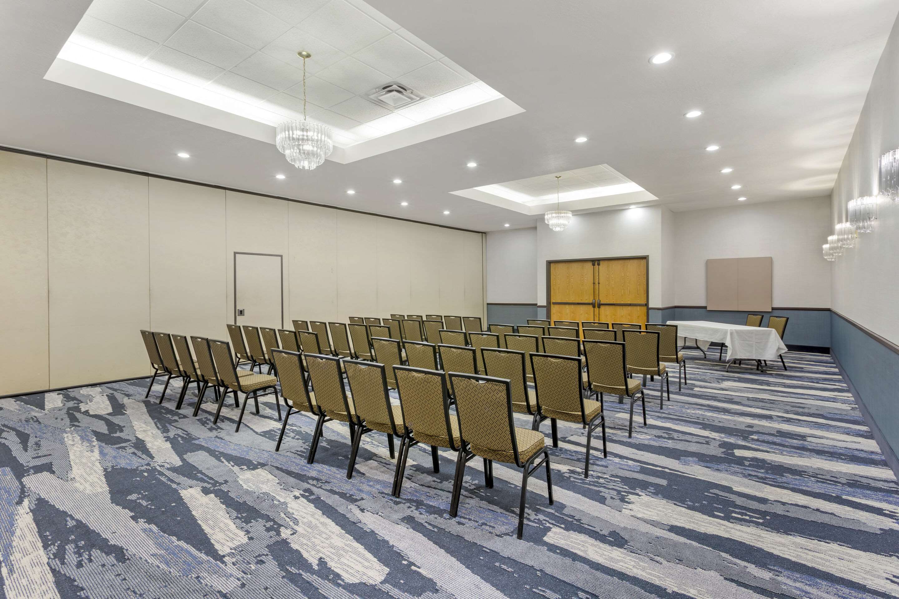 Conference Room | Comfort Suites Ogden Conference Center