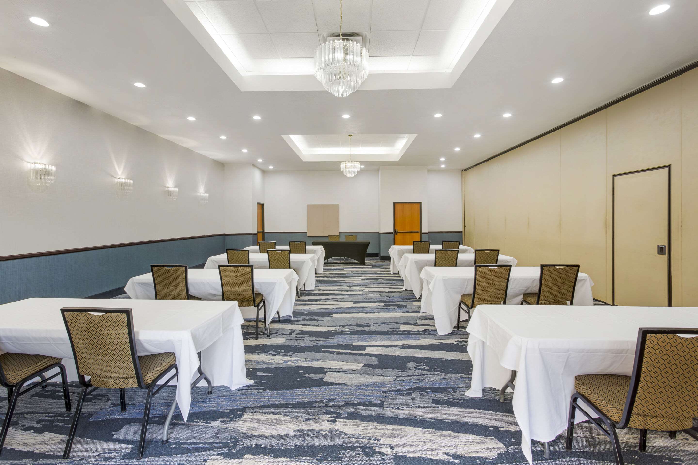 Conference Room | Comfort Suites Ogden Conference Center