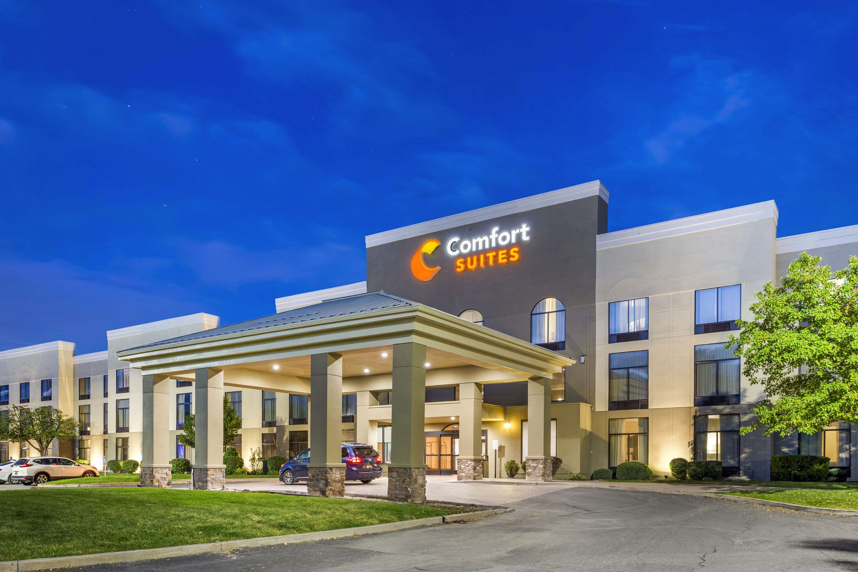 Hotel exterior | Comfort Suites Ogden Conference Center