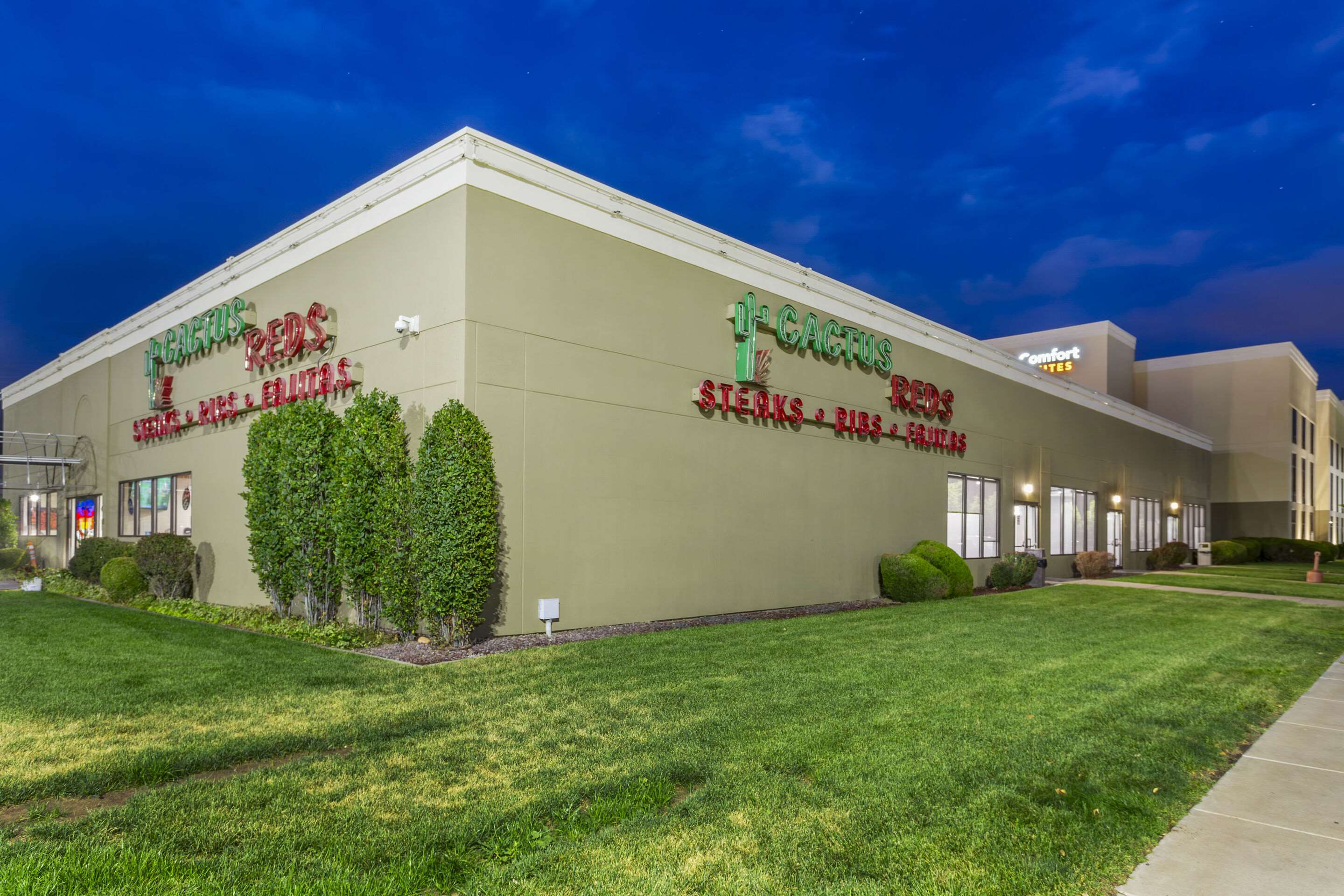 Hotel exterior | Comfort Suites Ogden Conference Center