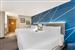 Guest room with queen bed(s)