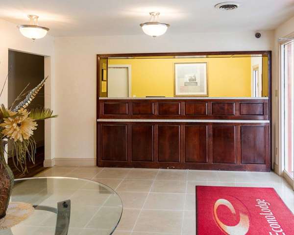  - Econo Lodge Petersburg - I-95, Exit 50