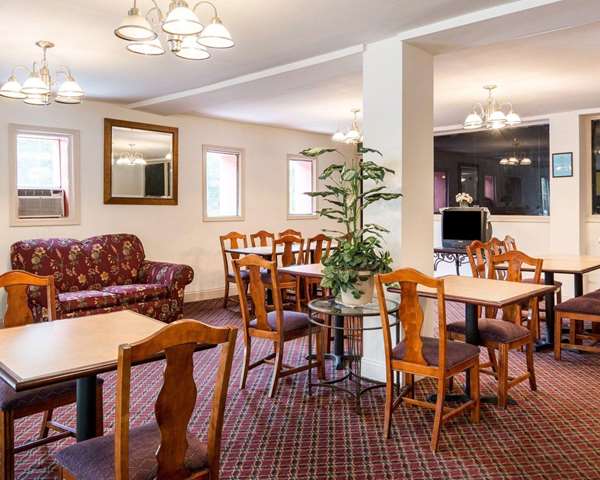 Amenities - Econo Lodge Petersburg - I-95, Exit 50