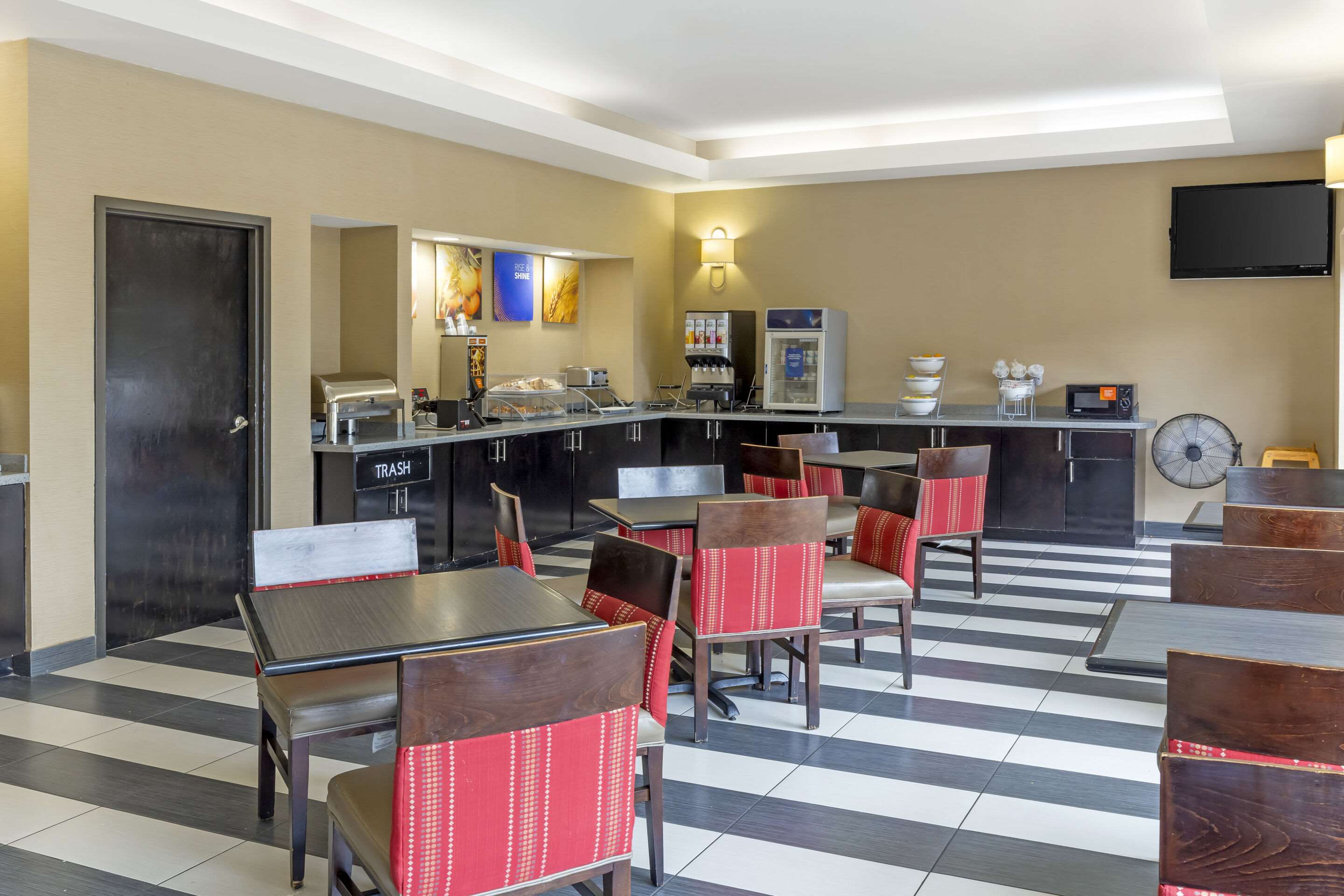 Breakfast area