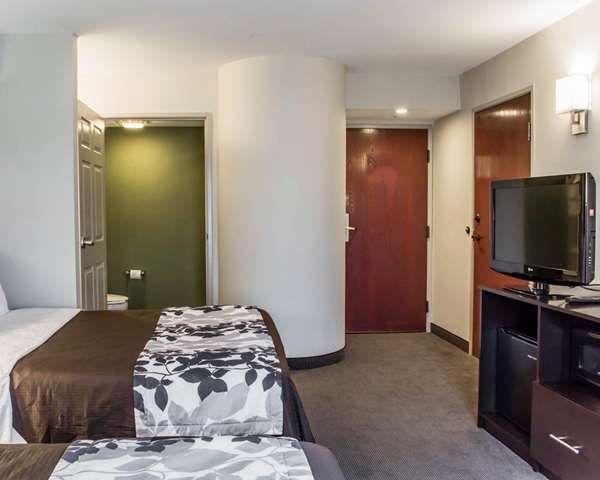  - Sleep Inn North Richmond - I-95, Exit 83