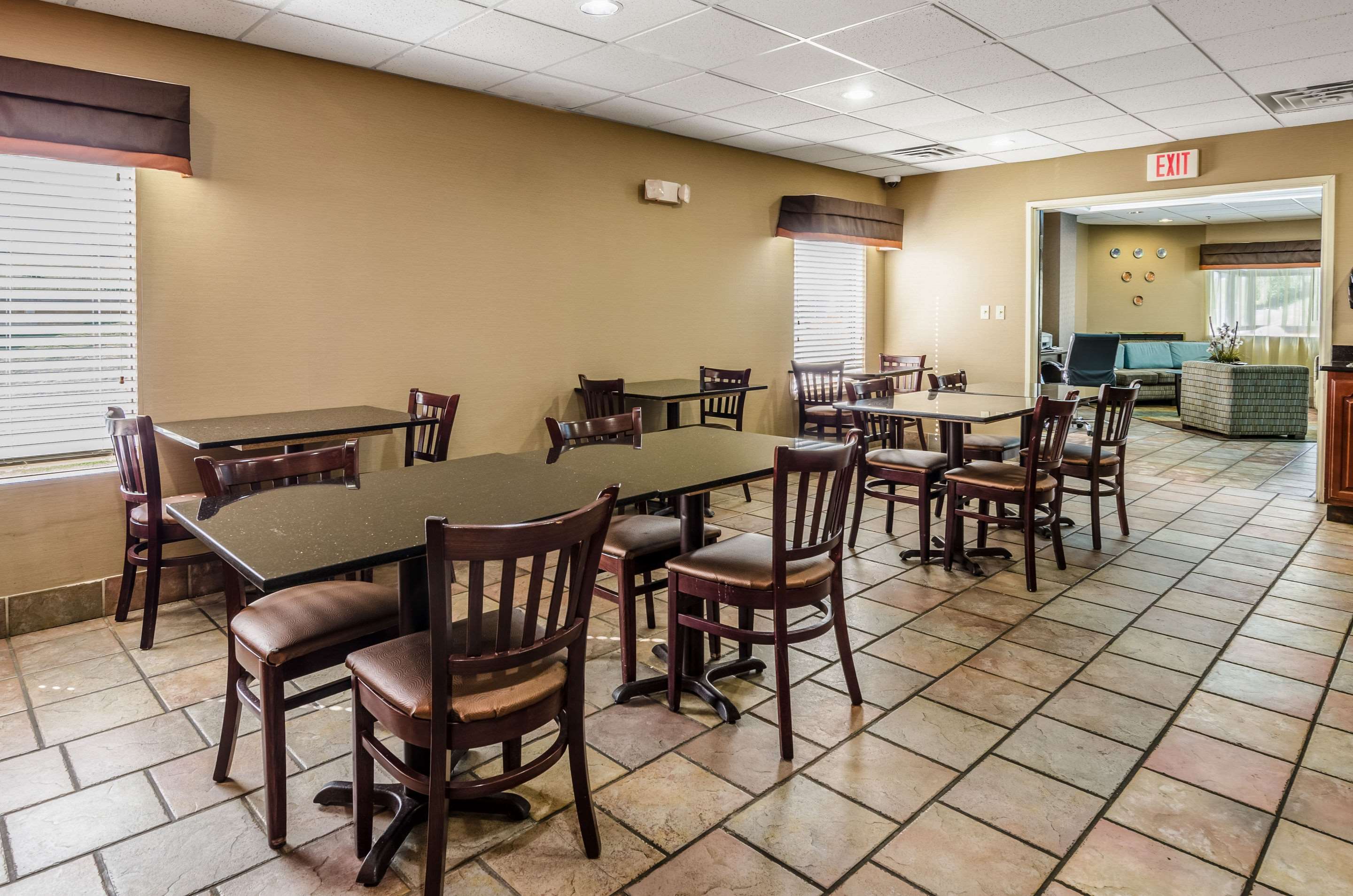 Spacious breakfast area | Quality Inn & Suites