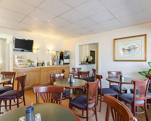 Amenities - Rodeway Inn Colony Williamsburg