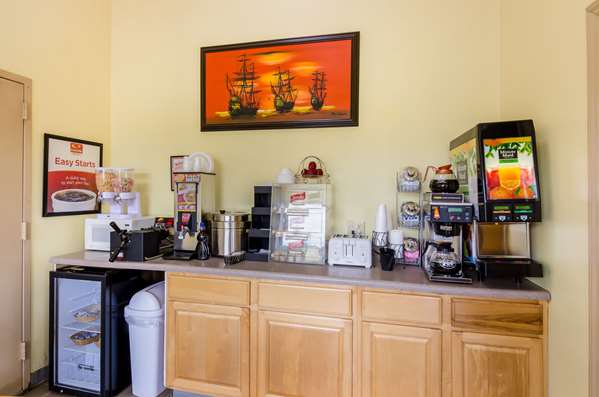 Amenities - Econo Lodge Marion