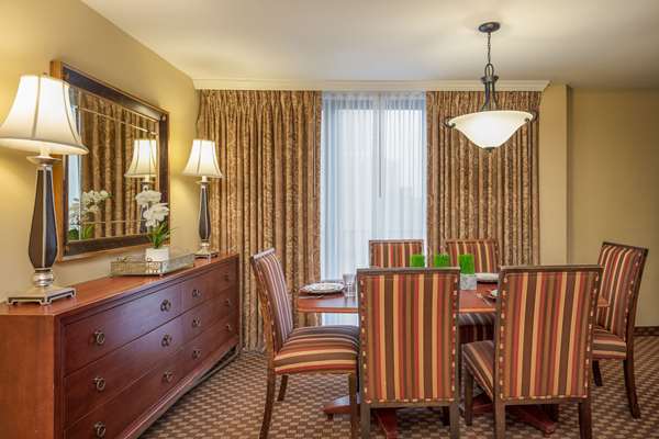  - Arlington Court Suites Hotel