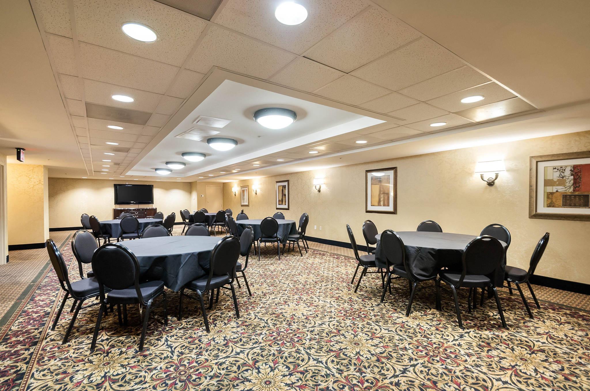 Banquet room | Arlington Court Suites, a Clarion Collection Hotel