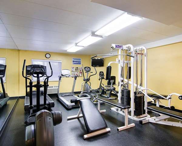 Fitness/ Exercise Room - Comfort Inn Univ Center Fairfax - I-66, Exit 57