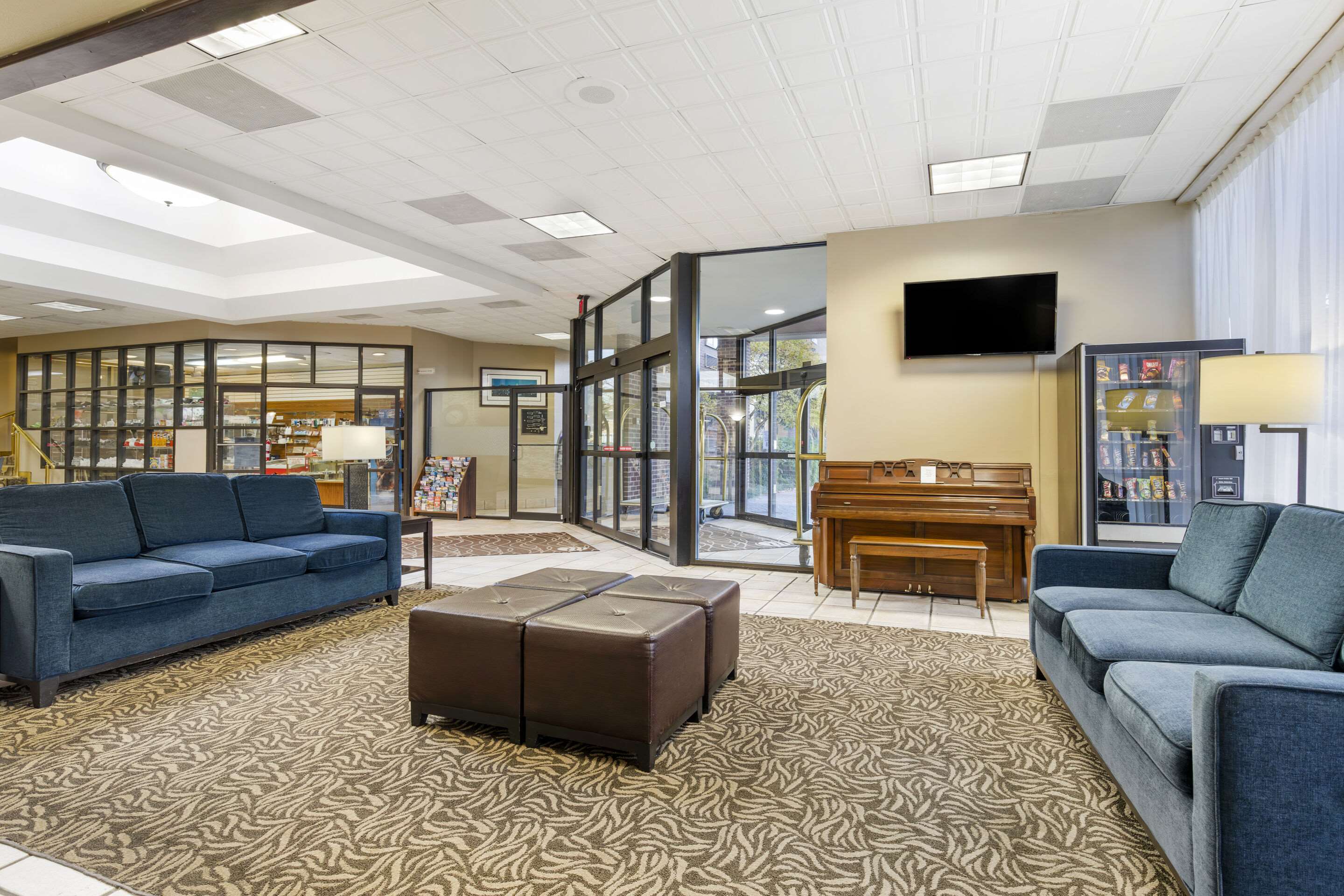 Lobby with sitting area