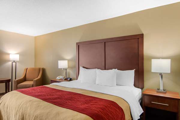  - Comfort Inn Chester - I-95, Exit 61A