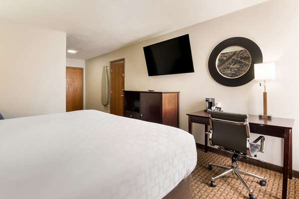  - Clarion Pointe Hotel Abingdon - I-81, Exit 14