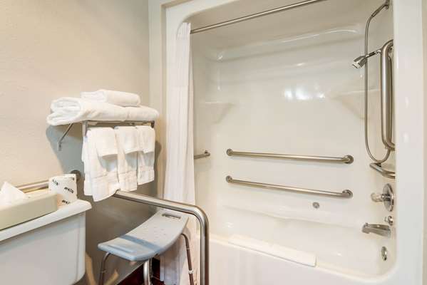  - Clarion Pointe Hotel Abingdon - I-81, Exit 14