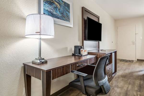  - Quality Inn & Suites Suffolk