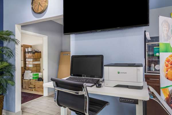 Conference Area - Quality Inn & Suites Suffolk