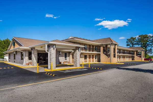 Exterior view - Quality Inn & Suites Suffolk