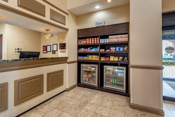  - Comfort Suites Chesapeake - I-64, Exit 289