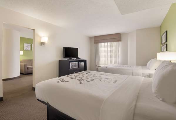 Suite - Sleep Inn Tanglewood Roanoke