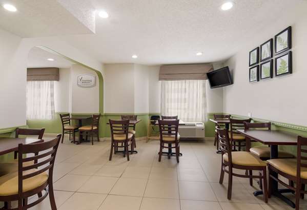 Amenities - Sleep Inn Tanglewood Roanoke