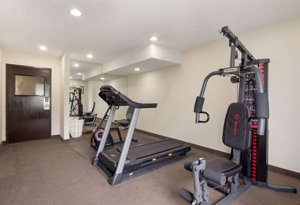 Fitness/ Exercise Room - Sleep Inn Tanglewood Roanoke