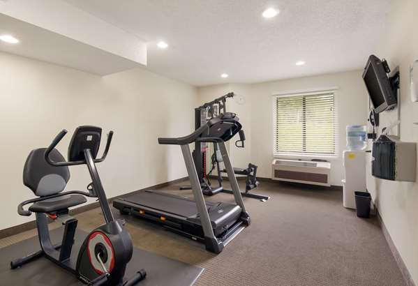Fitness/ Exercise Room - Sleep Inn Tanglewood Roanoke