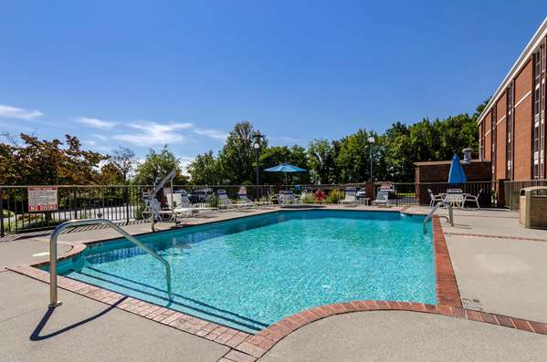 Pool - Comfort Inn Blacksburg