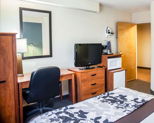  - Sleep Inn Fredericksburg - I-95, Exit 133