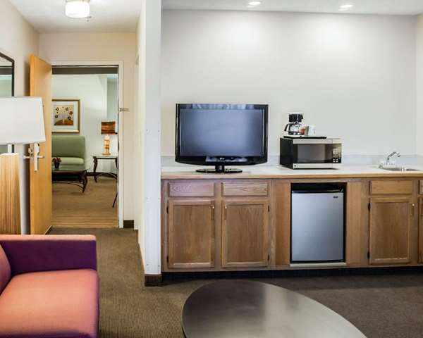 Suite - Sleep Inn Fredericksburg - I-95, Exit 133