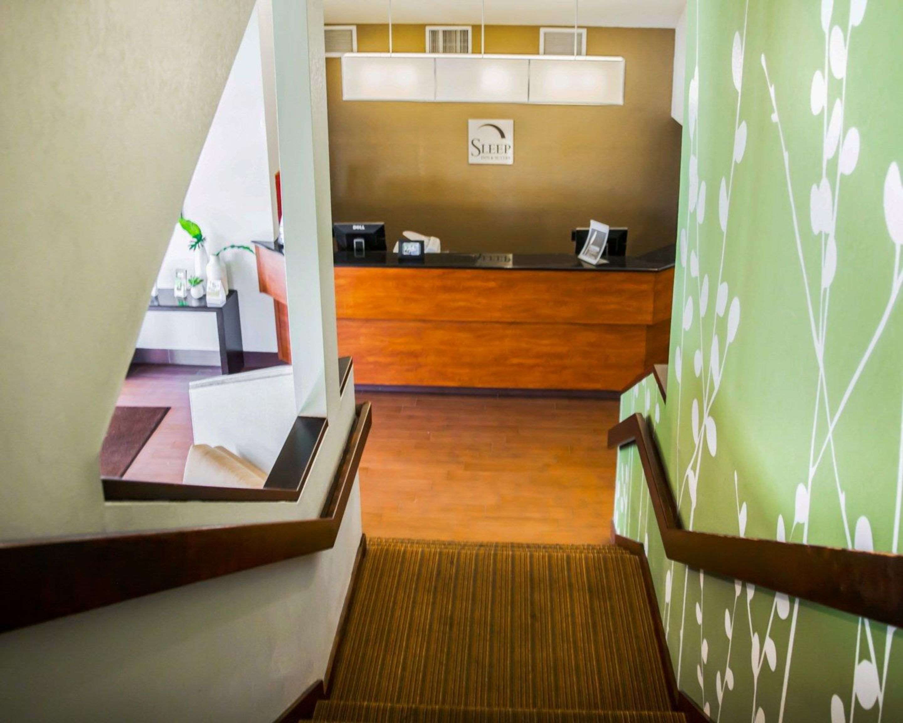 Front desk | Sleep Inn
