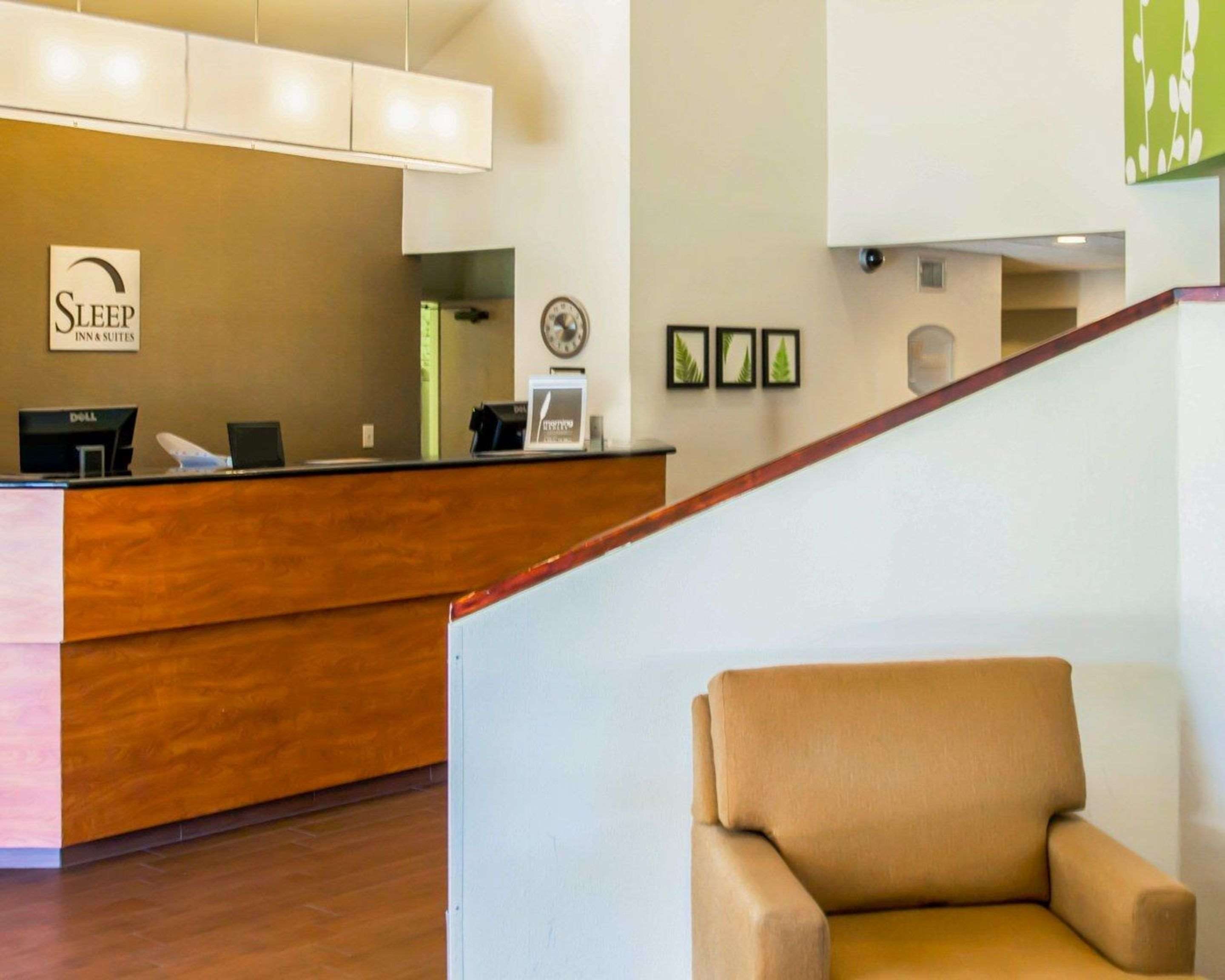 Front desk | Sleep Inn