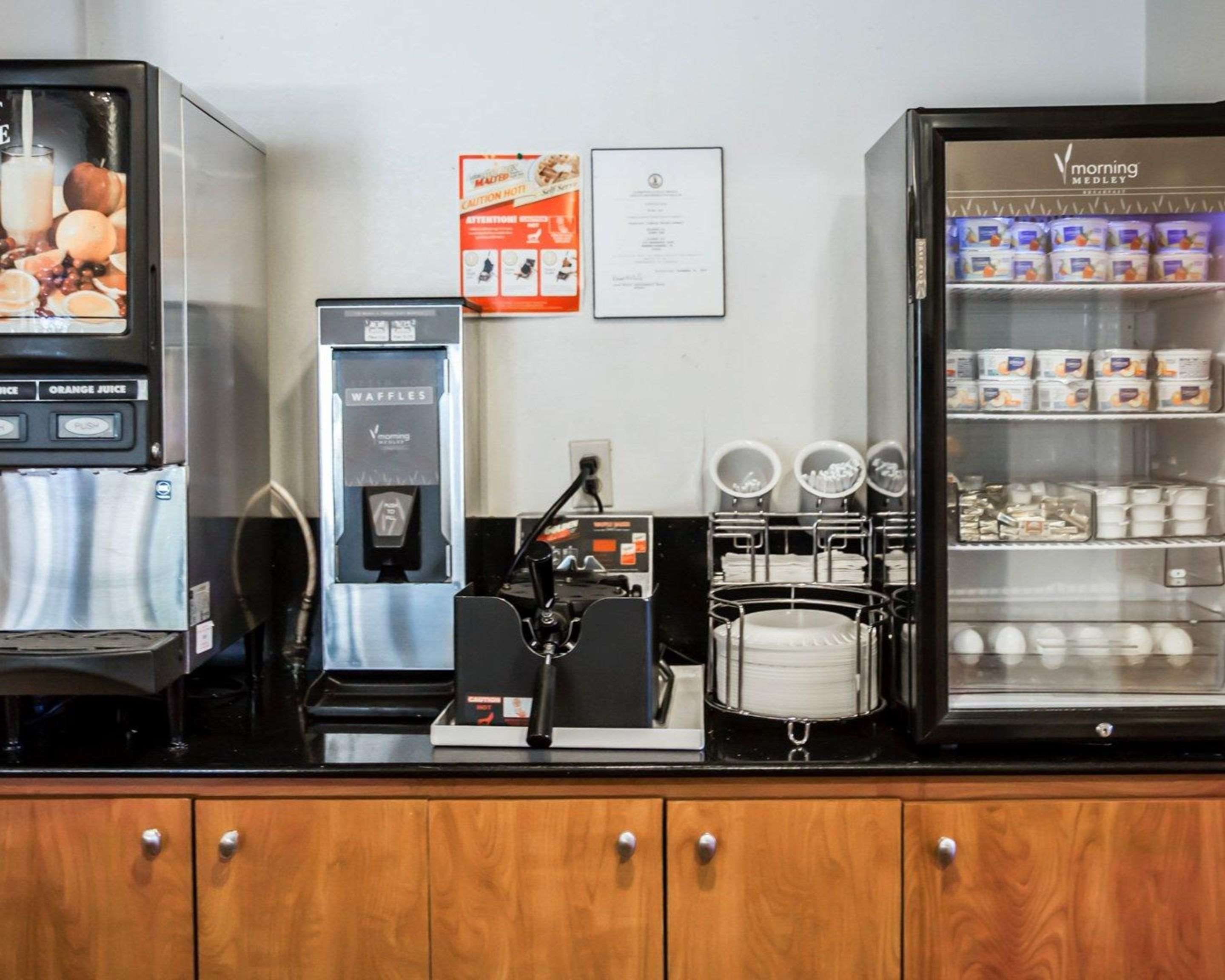 Breakfast counter | Sleep Inn
