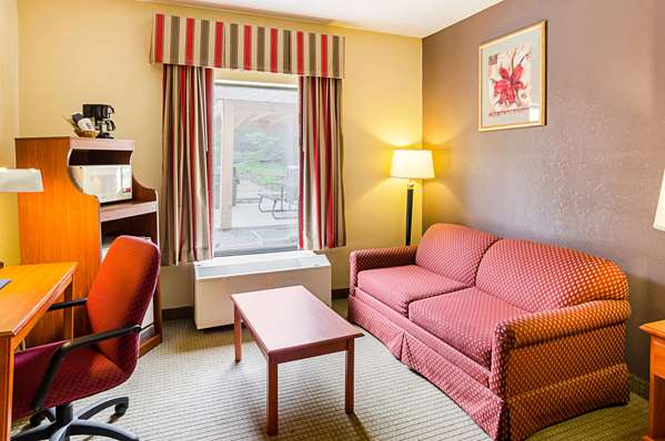 Suite - Quality Suites Altavista
