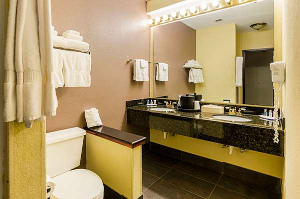  - Quality Suites Altavista