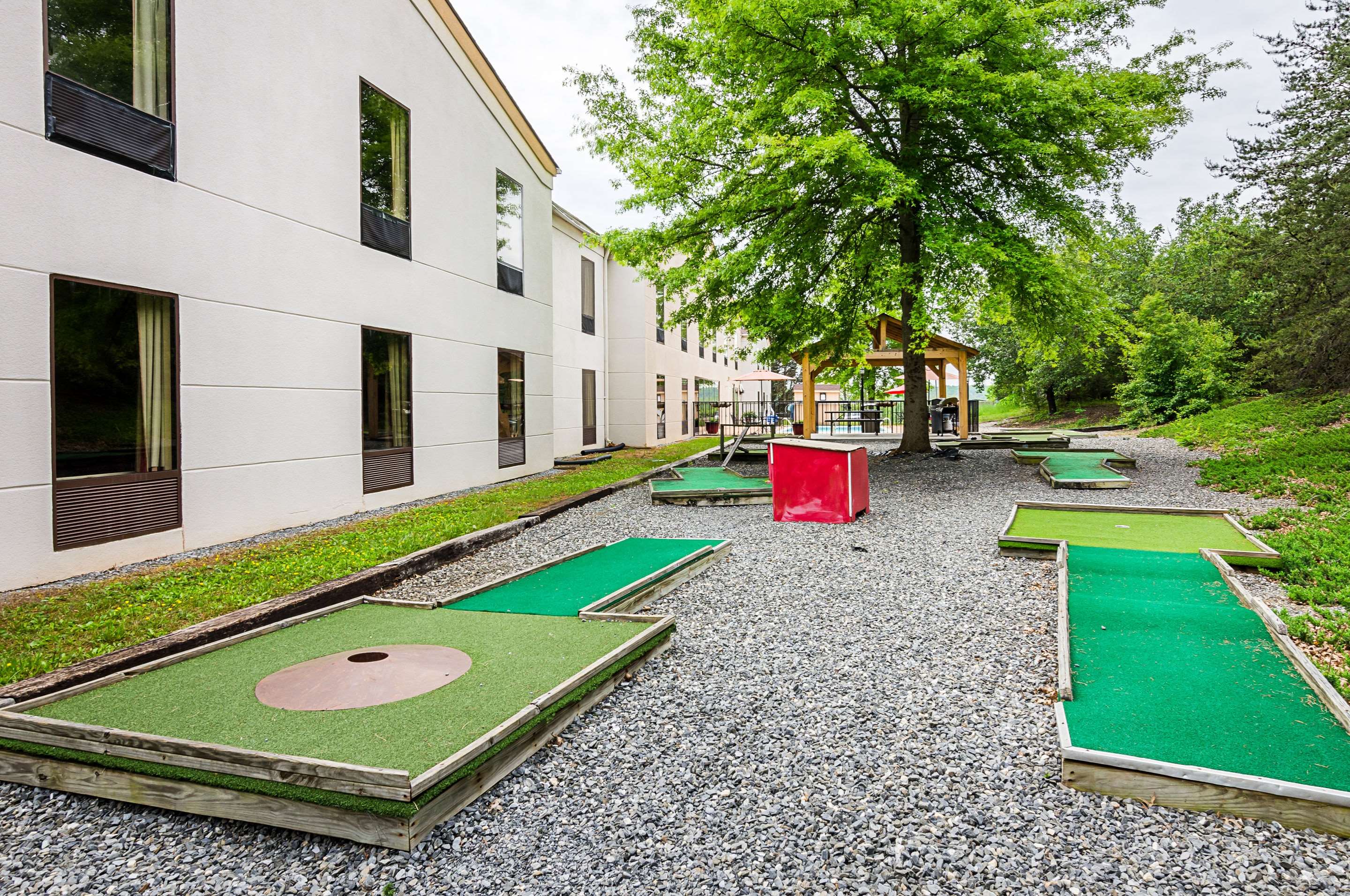 Outdoor play area | Quality Suites Altavista - Lynchburg South