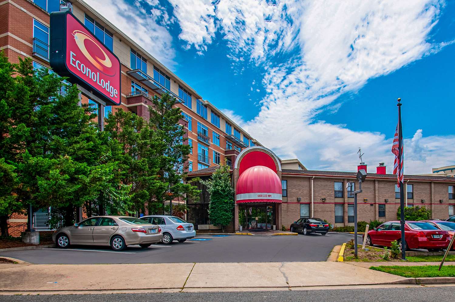 Econo Lodge Metro Arlington, VA See Discounts