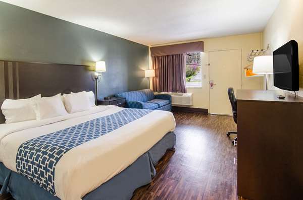  - Econo Lodge Bristol - I-381