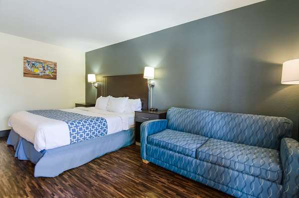  - Econo Lodge Bristol - I-381