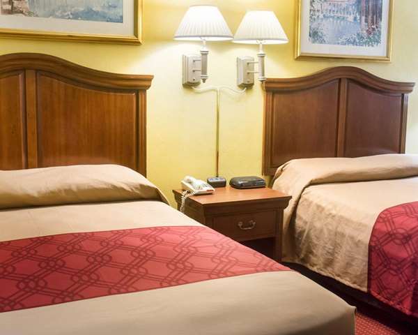  - Econo Lodge Chesapeake - I-464, Exit 2