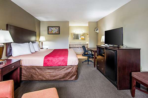  - Econo Lodge Lynchburg