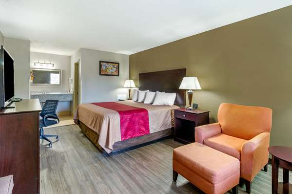  - Econo Lodge Lynchburg