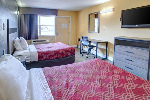  - Econo Lodge Military Circle Norfolk - I-264, Exit 13