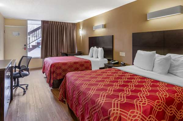  - Econo Lodge Roanoke - I-581, Exit 4