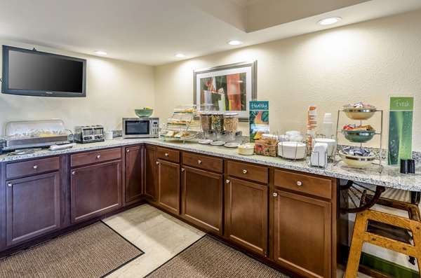 Amenities - Quality Inn Tanglewood Roanoke