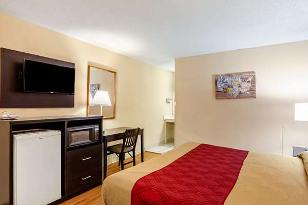  - Econo Lodge East Staunton - I-81, Exit 222